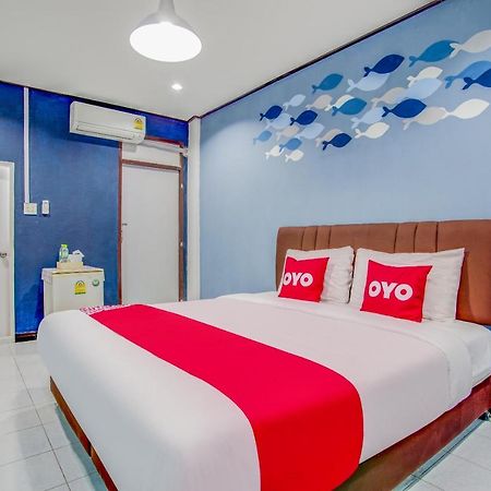Hotel Pha Mansion à Chachoengsao Extérieur photo