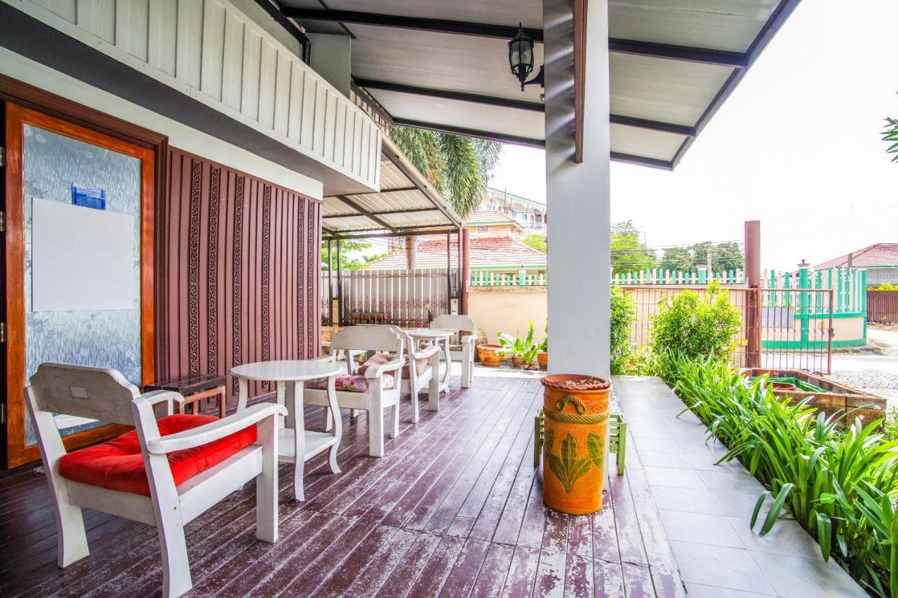 Hotel Pha Mansion à Chachoengsao Extérieur photo