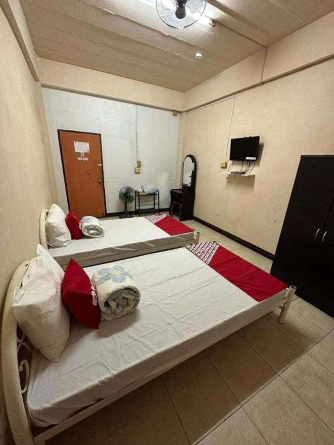 Hotel Pha Mansion à Chachoengsao Extérieur photo