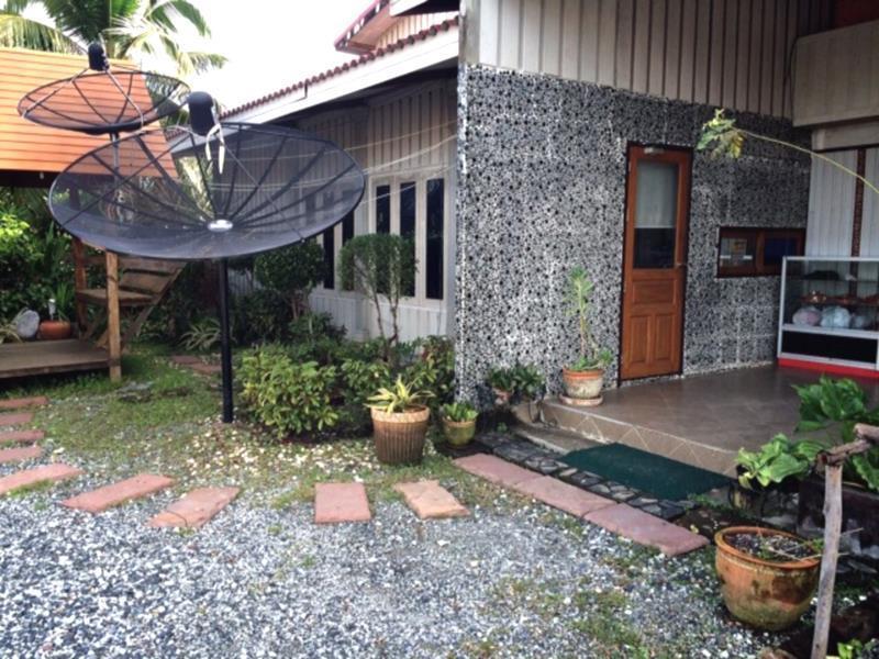 Hotel Pha Mansion à Chachoengsao Extérieur photo